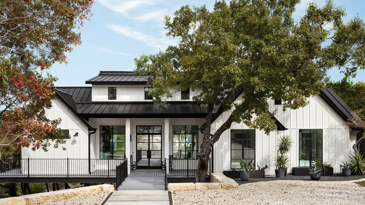 Fiber cement siding installed on a Keeneland Park home